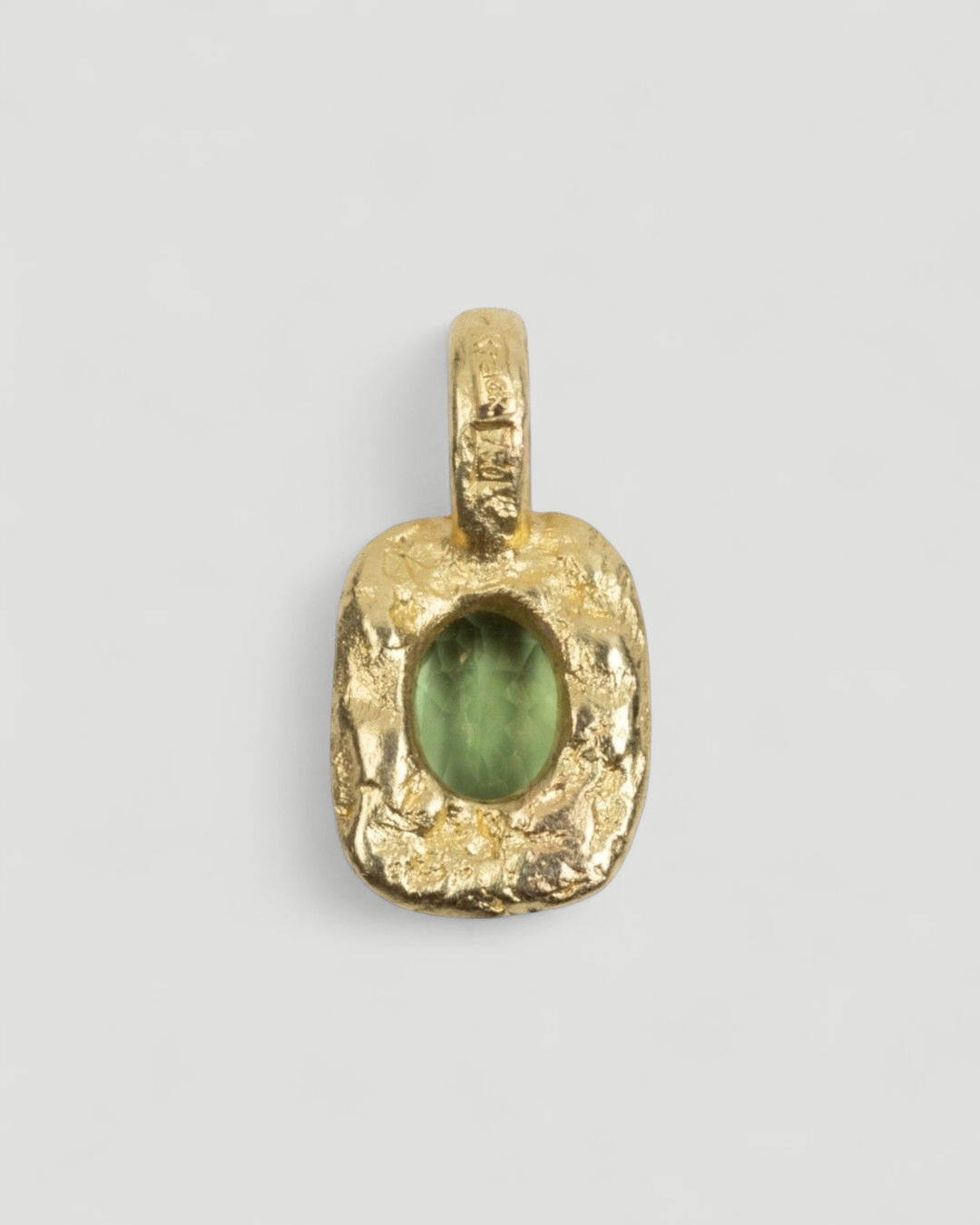 Organisch-eckiger 750 Goldanhänger mit grünem Tsavorit (0.75 ct) und 750 Goldkette - Goldschmiede Krack