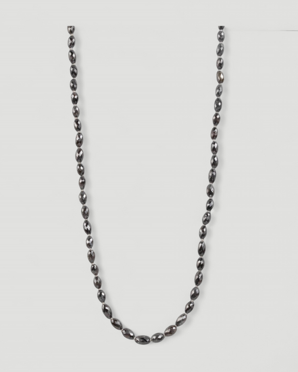 Schwarze Diamantkette (23.10. ct) mit 750 Gold-Häkchenverschluss