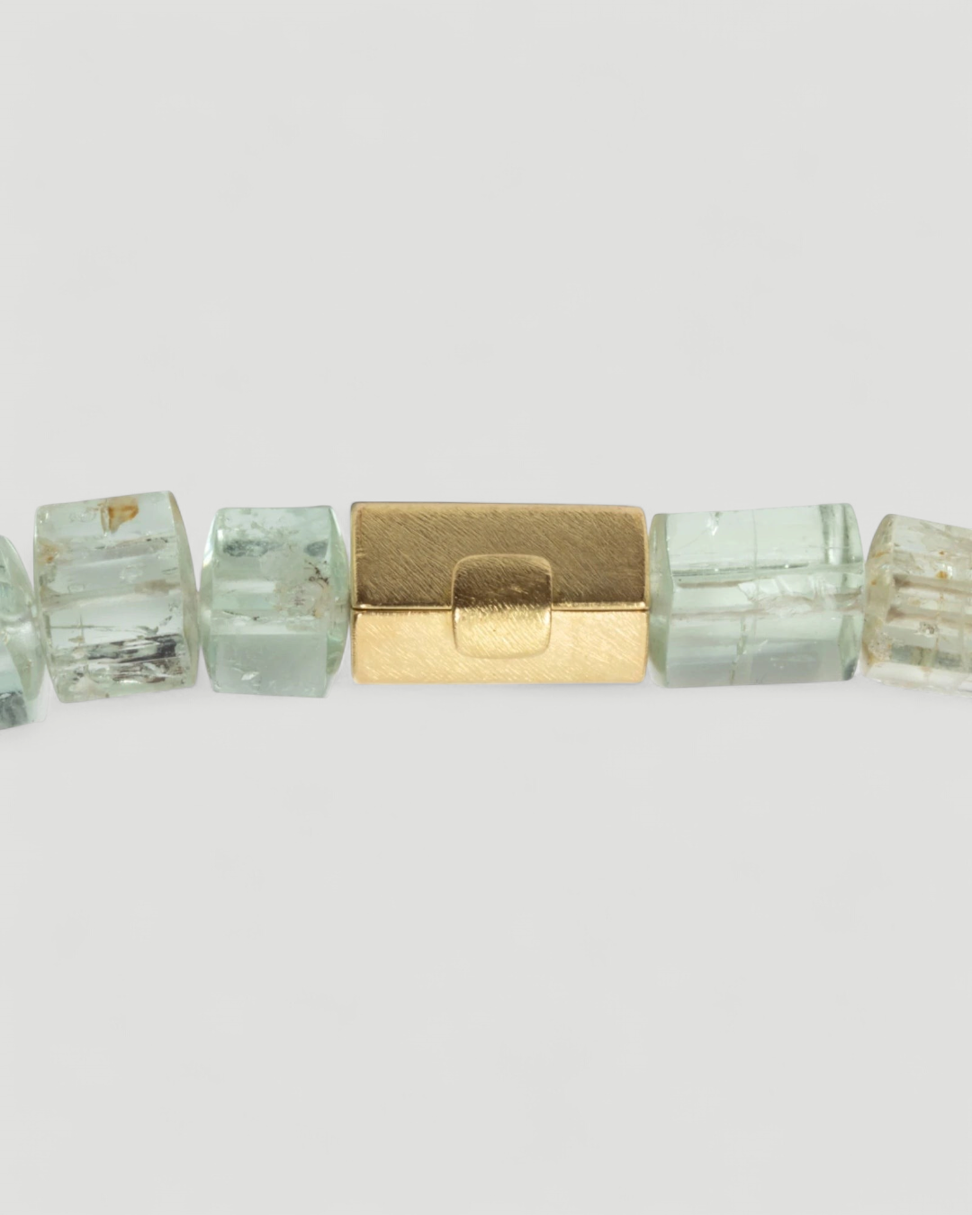 Grün-Blaue Edelsteinkette aus Beryll mit 750 Goldverschluss - Goldschmiede Krack
