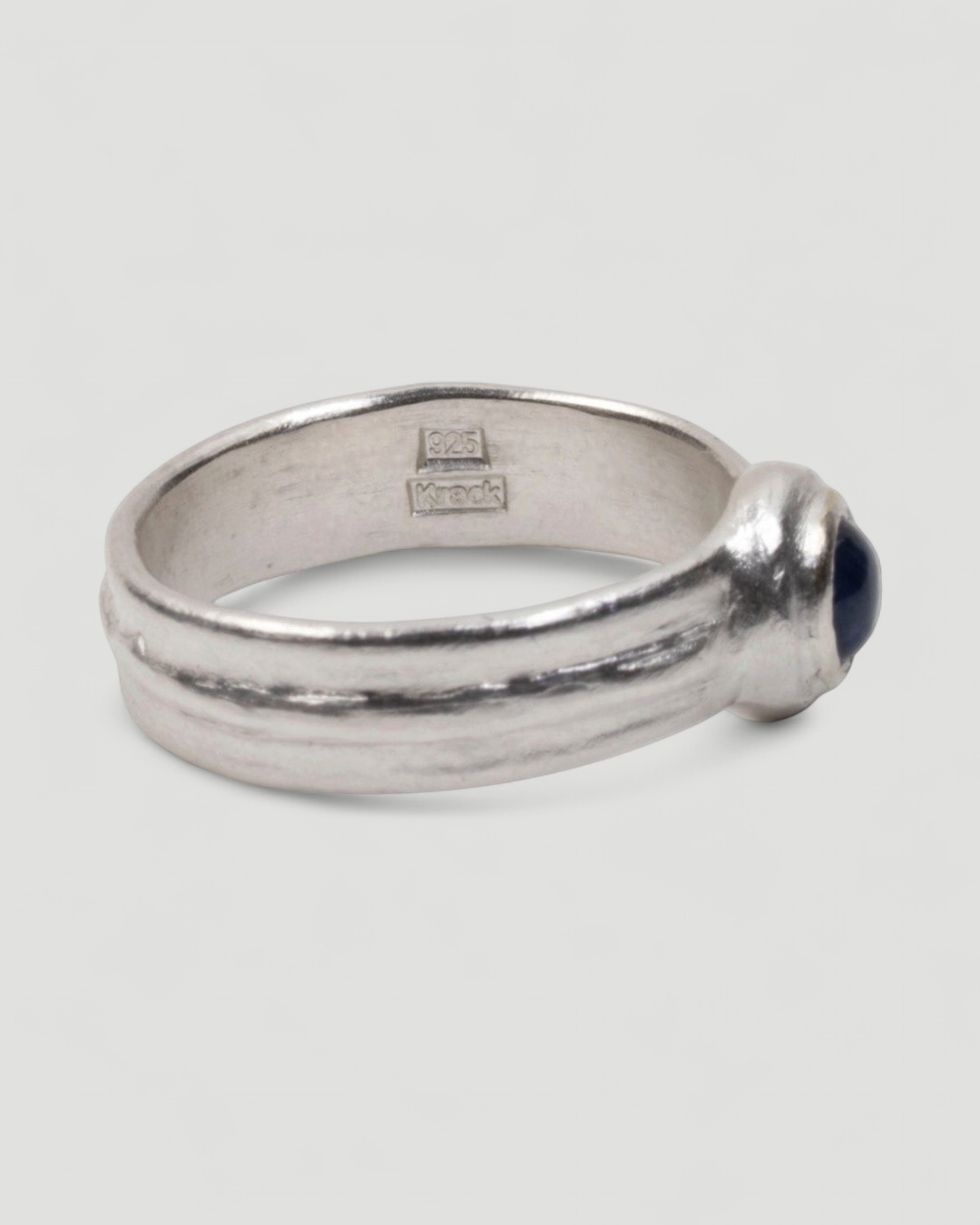 925 Silberring mit blauem Saphir-Cabochon (0,55 ct) - Goldschmiede Krack