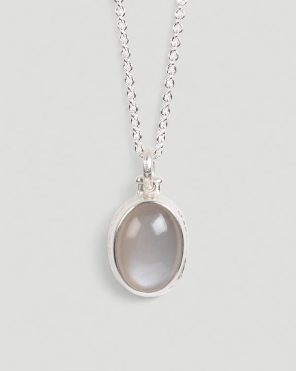 Anhänger mit großem grauem Mondstein-Cabochon (35 ct) in 925 Silber mit Kette