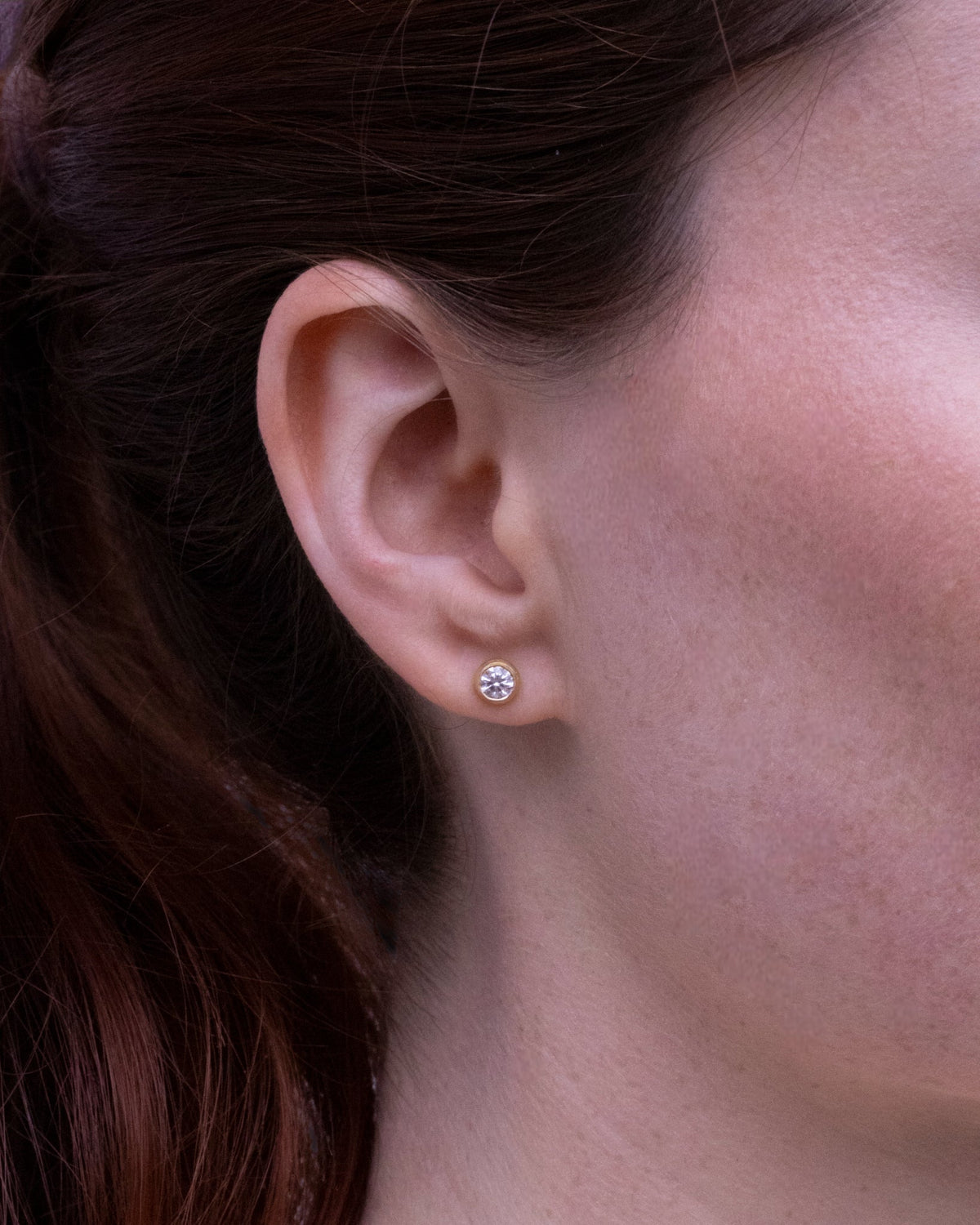 750 Goldohrstecker mit weißen Brillanten (0.64 ct) & GIA-Zertifikate - Goldschmiede Krack
