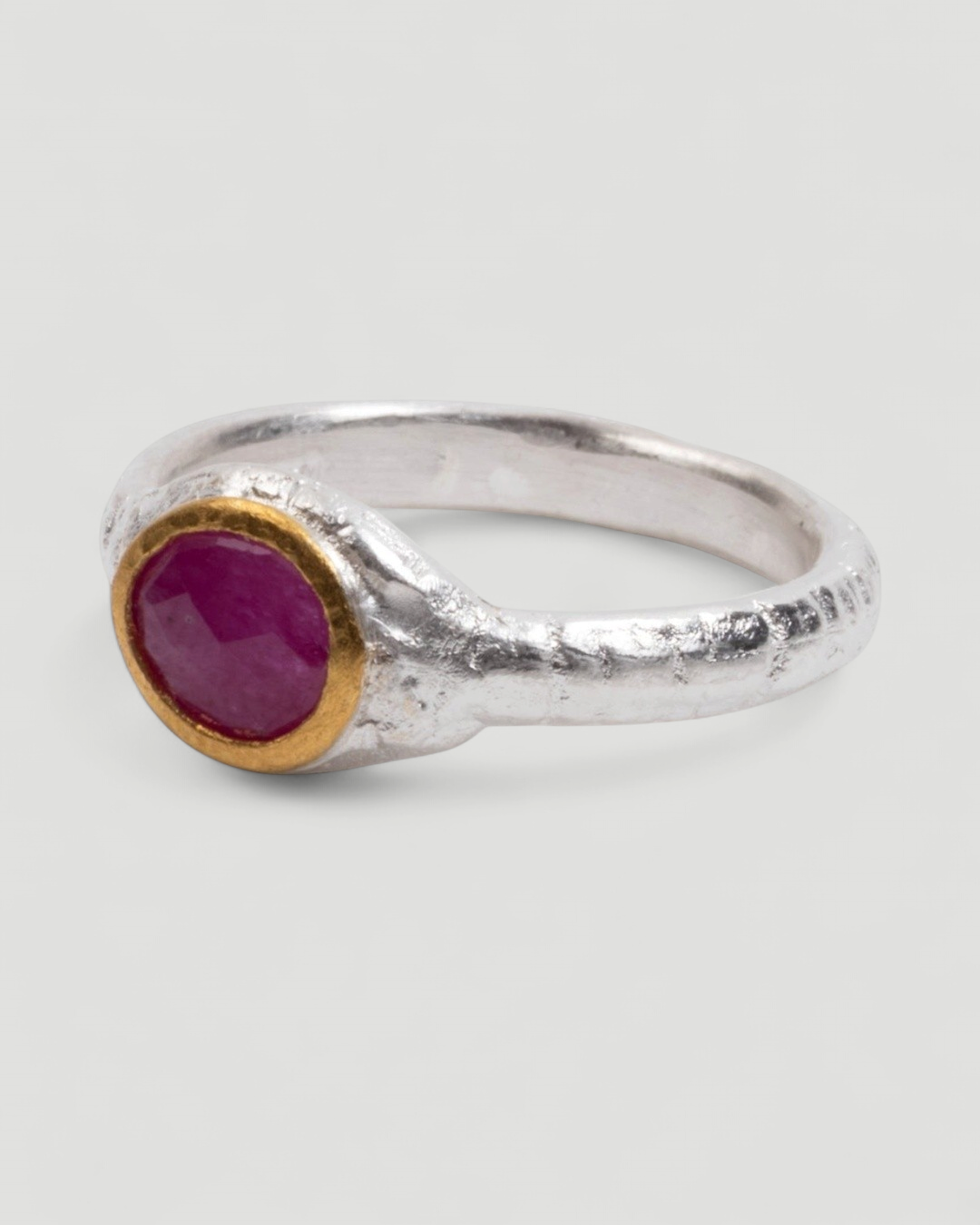 925 Silberring mit pinken Rubin (0.92 ct) - Goldschmiede Krack