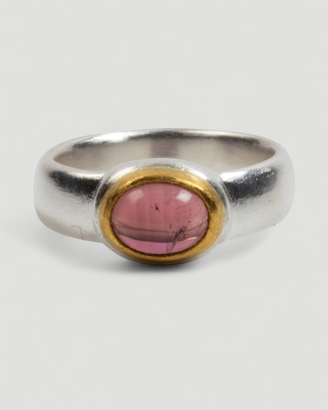 925 Silberring mit rotem Turmalin (2.34 ct) und 999 Feingold-Fassung - Goldschmiede Krack