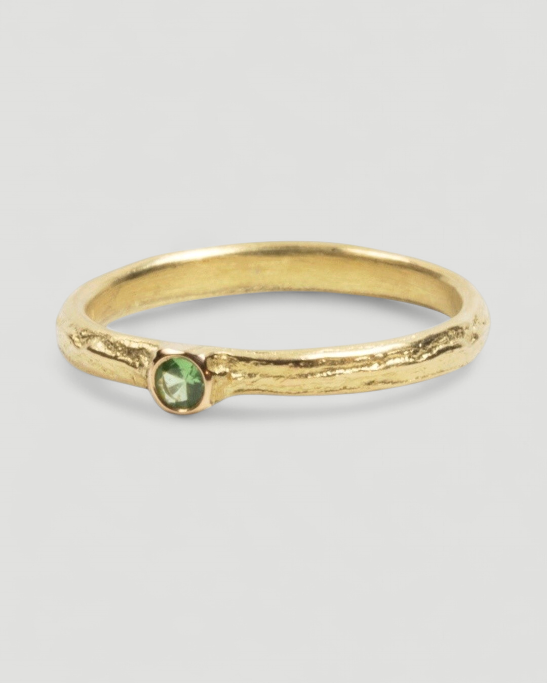 Bark 750 Gelbgold Ring mit Tsavorit (0,06 ct) - Goldschmiede Krack