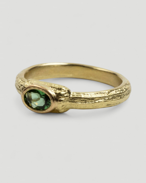 Zierlicher 750 Gelbgold Ring mit Tsavorit (0,46 ct)