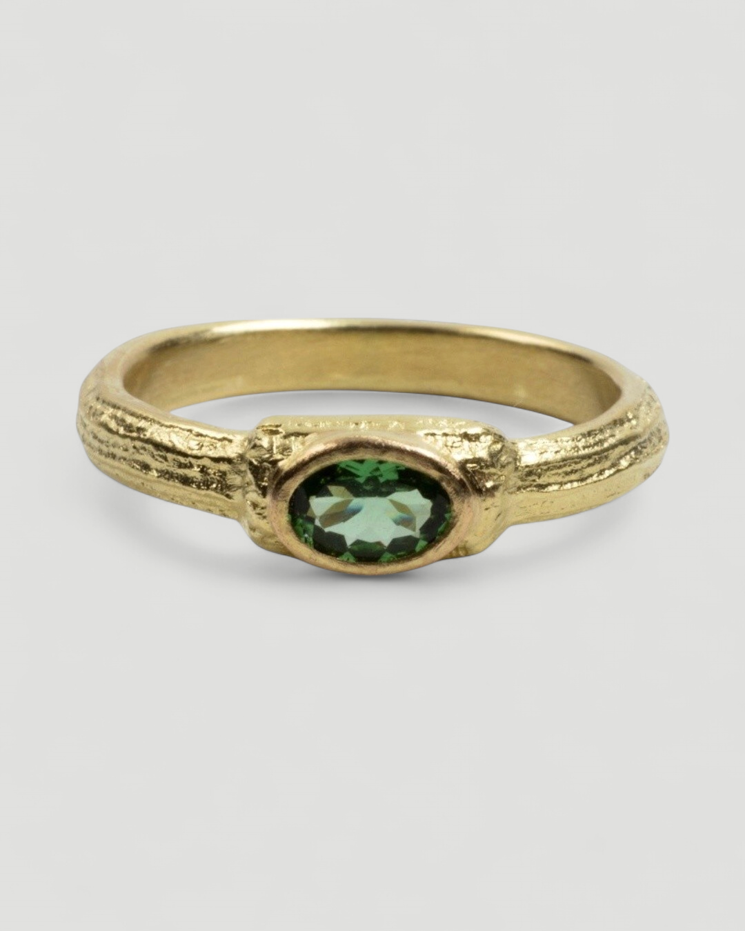 Zierlicher 750 Gelbgold Ring mit Tsavorit (0,46 ct) - Goldschmiede Krack