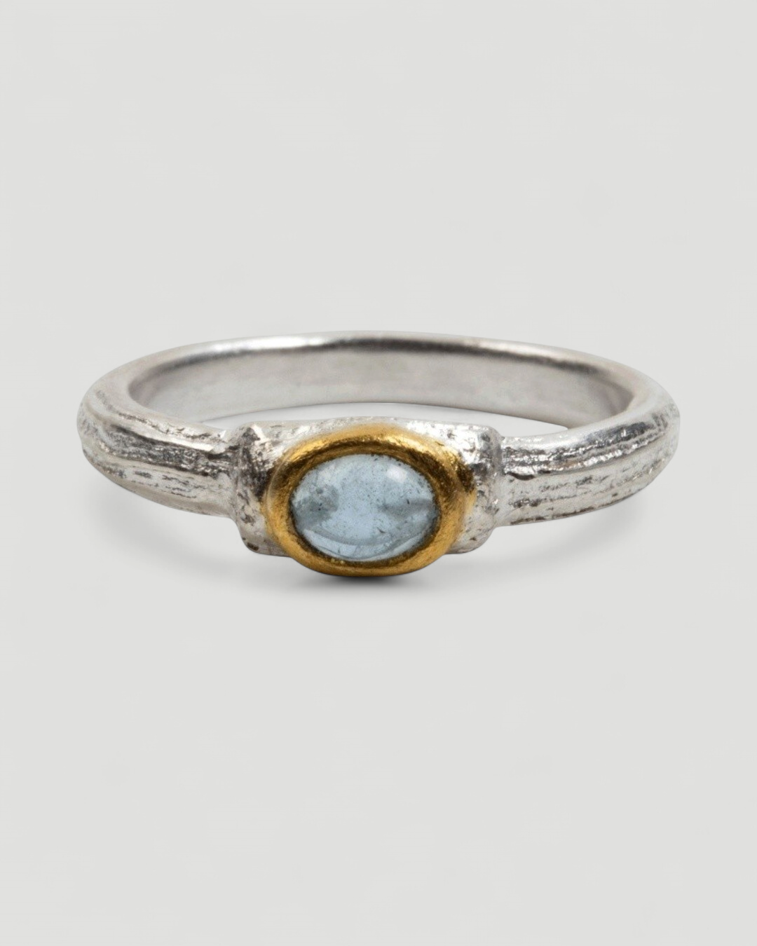 925 Silberring mit blauem Aquamarin (0,45 ct) und 999 Feingold-Fassung - Goldschmiede Krack