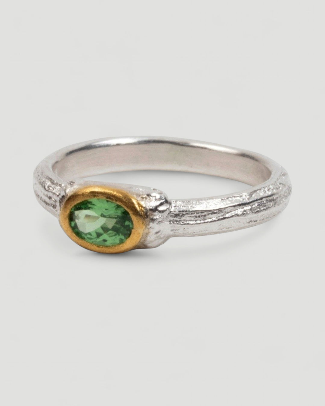 Bicolor 925 Silberring mit grünem Tsavorit (0,46 ct) - Goldschmiede Krack