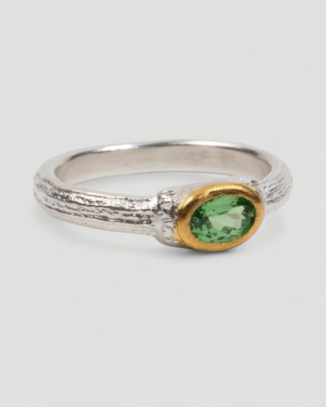 Bicolor 925 Silberring mit grünem Tsavorit (0,46 ct) - Goldschmiede Krack
