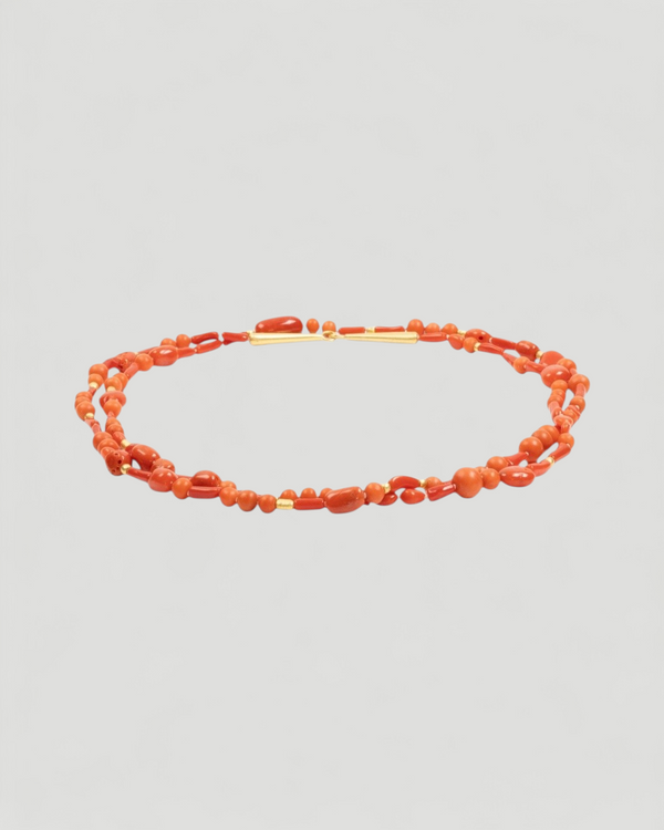 750 Gelbgold Halskette mit roter Koralle (170 ct) und Goldelementen