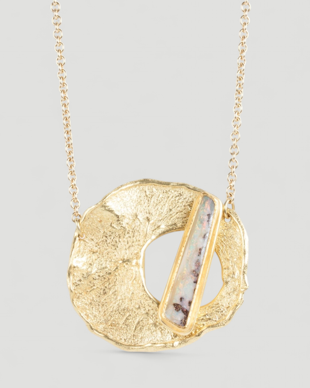 Großer Boulderopal Anhänger aus 750 Gold - Goldschmiede Krack