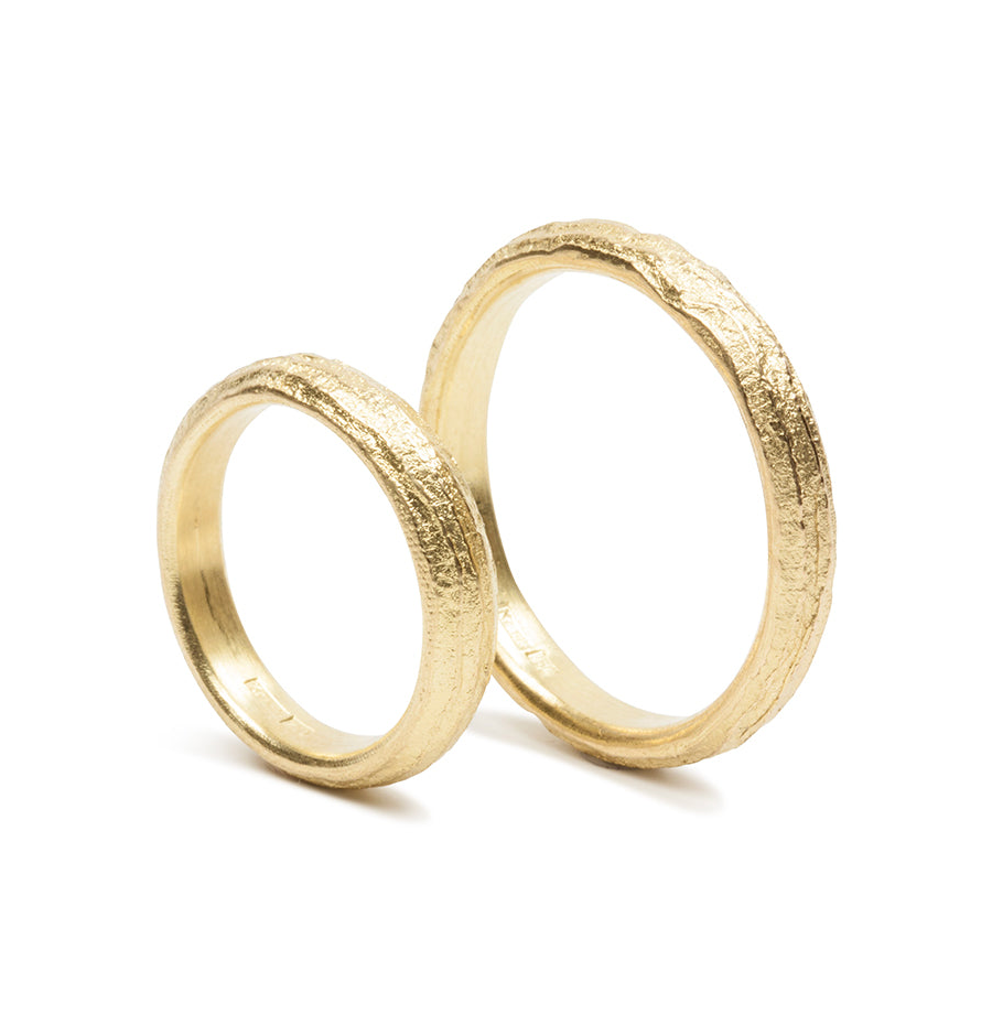 750 Gold Trauringe mit Aststruktur - Goldschmiede Krack
