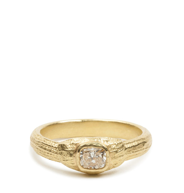 750 Goldring mit Cushion Diamant und GIA-Zertifikat