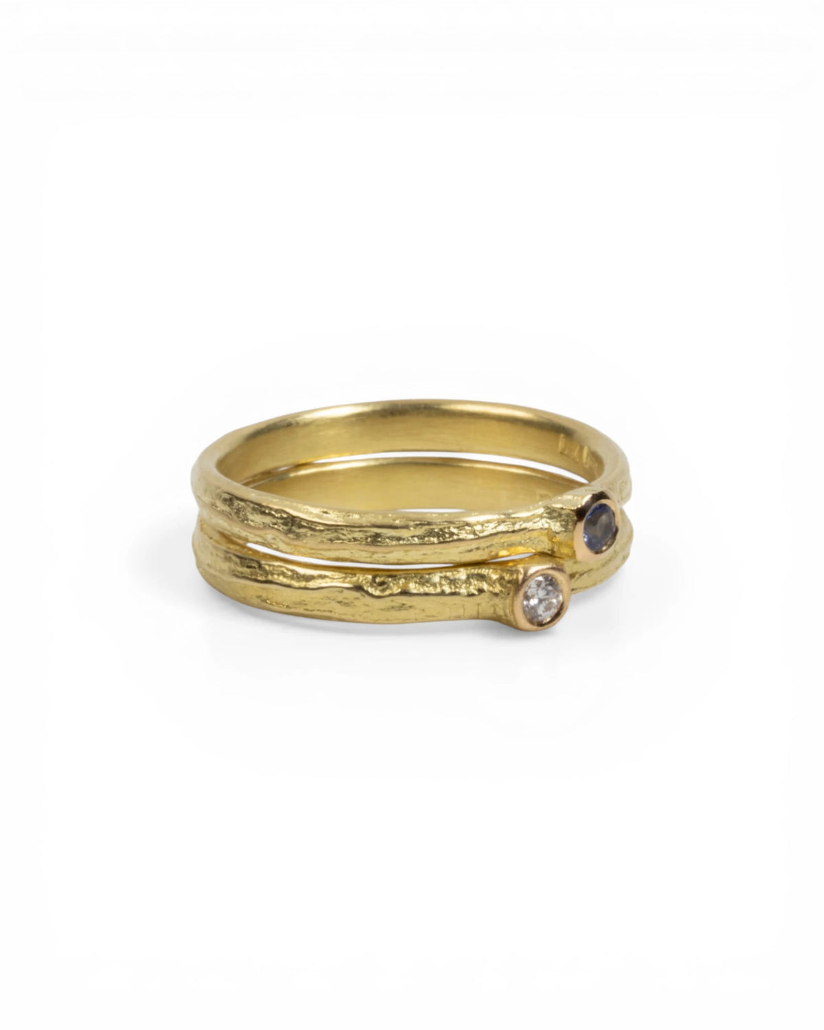 750 Gelbgold Ringset Bark-Struktur - Blauer Saphir und LGD Brillant