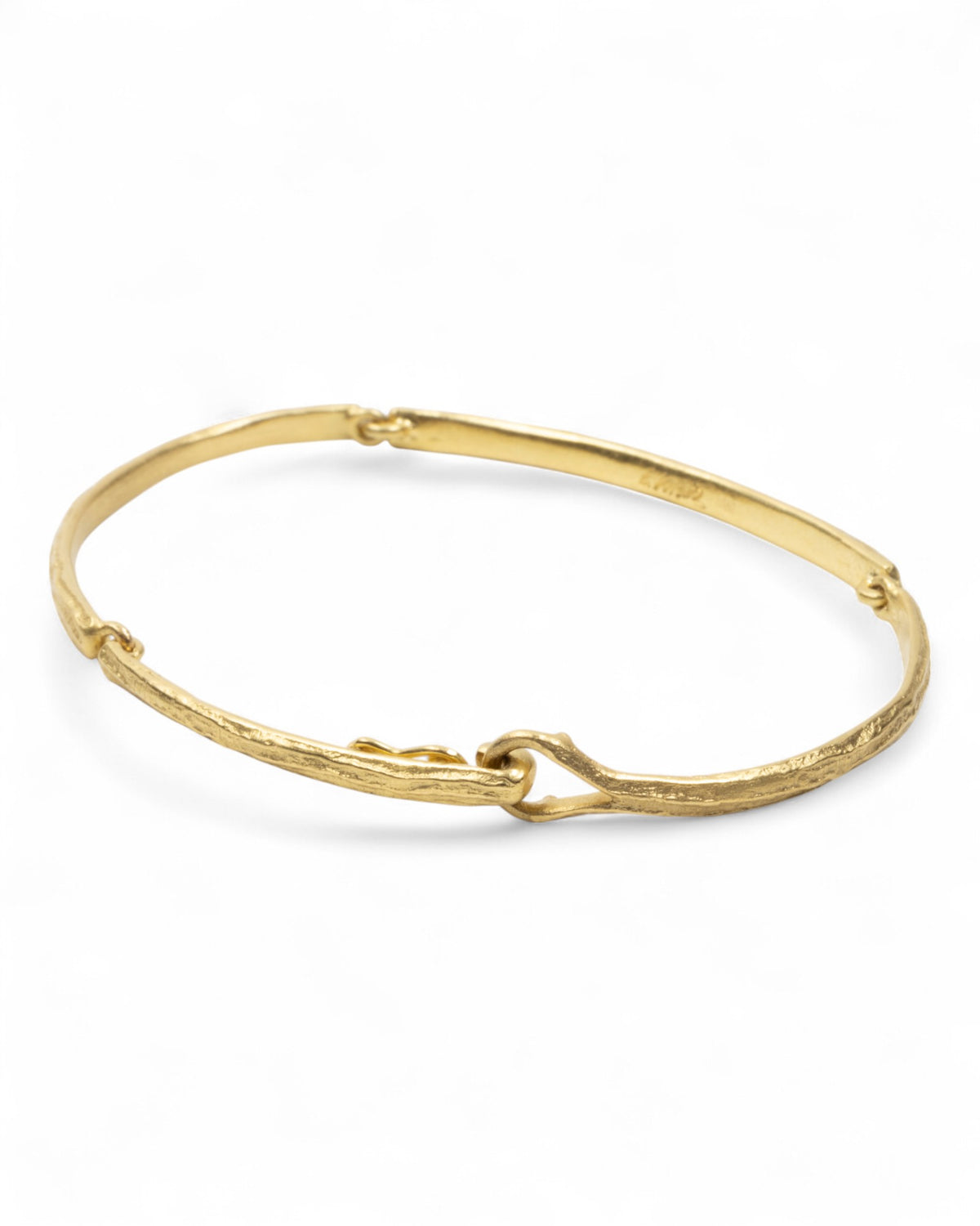 750 Goldarmband mit "Bark" Struktur - Goldschmiede Krack - Trauringe & Unikatschmuck aus Deidesheim