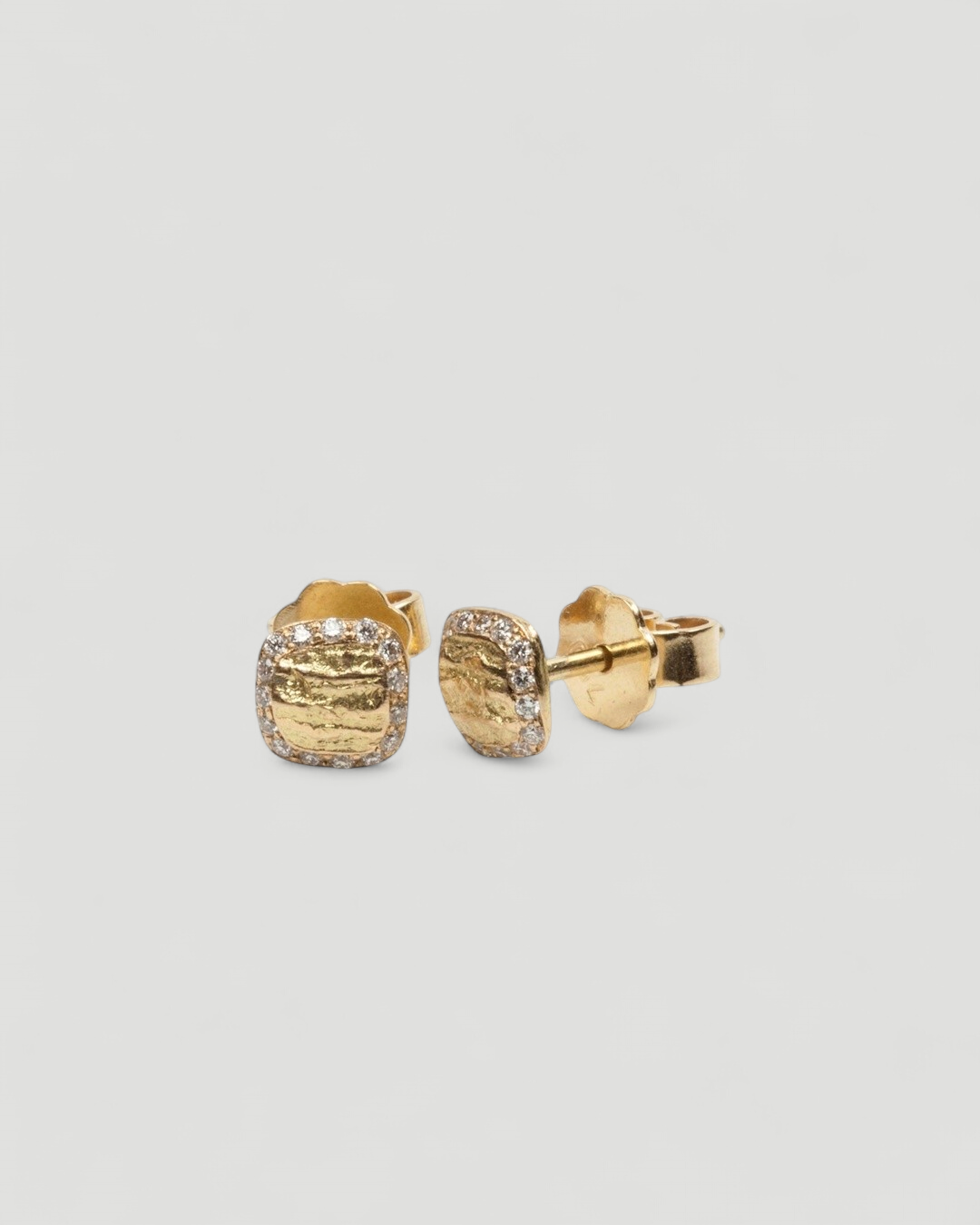 Ohrstecker mit Struktur - 6 mm - Goldschmiede Krack