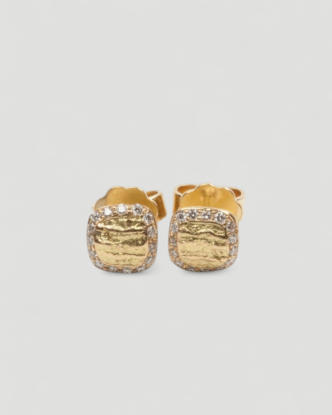 Ohrstecker mit Struktur - 6 mm - Goldschmiede Krack