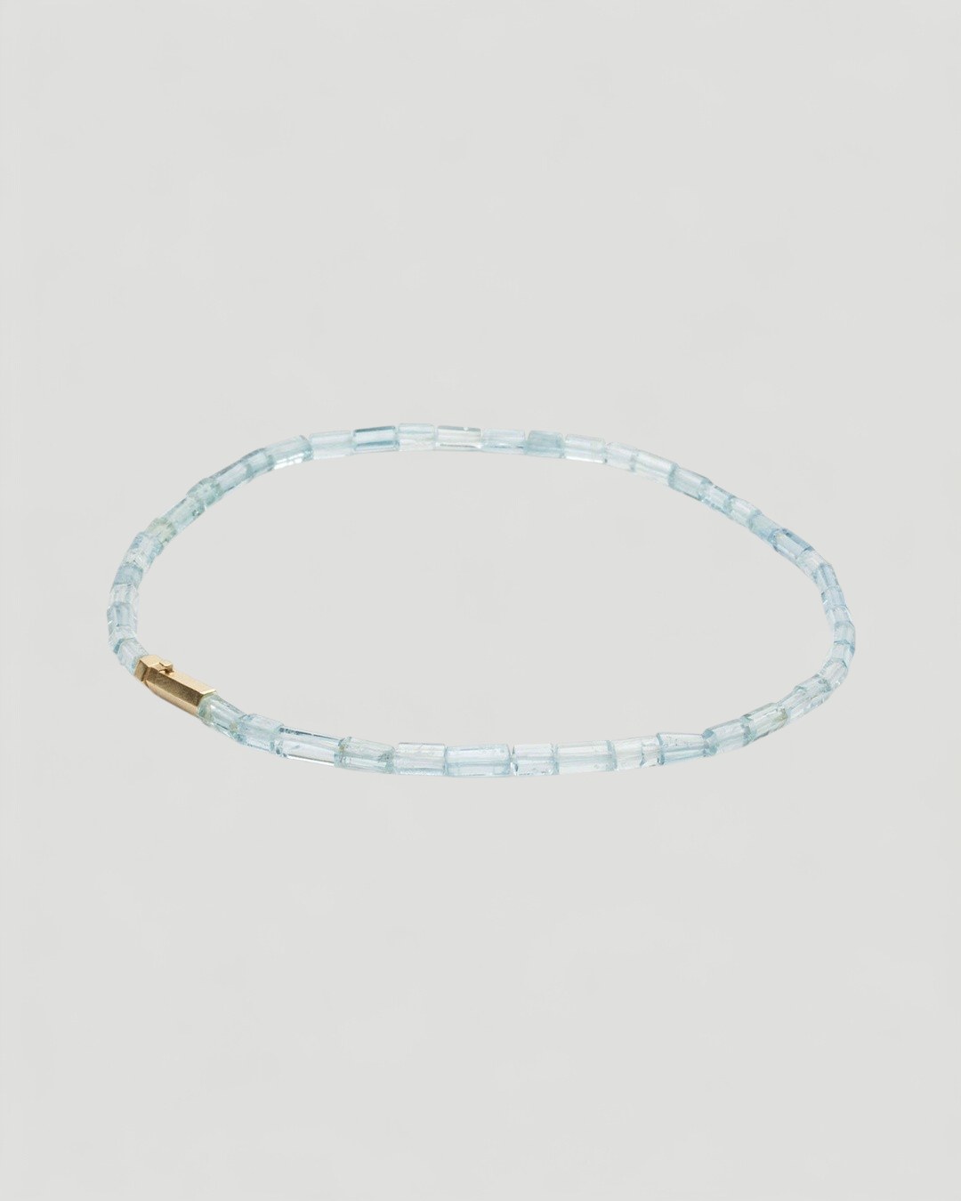 Blaue Aquamarinkette mit 750 Goldverschluss - Goldschmiede Krack