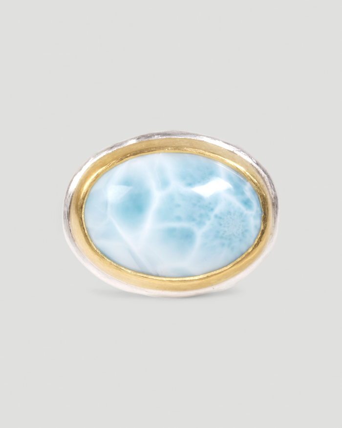 925 Silberring mit Larimar in 999 Feingold-Fassung, Vorderansicht