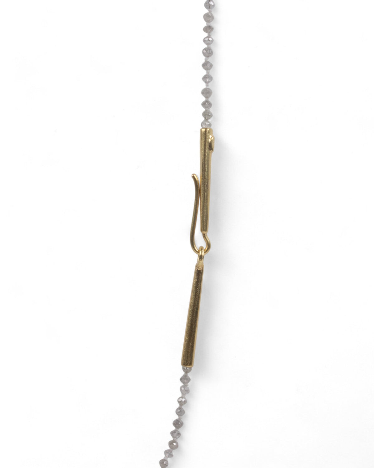 Weißfarbene Diamantkette mit 750 Goldverschluss - Goldschmiede Krack - Trauringe & Unikatschmuck aus Deidesheim