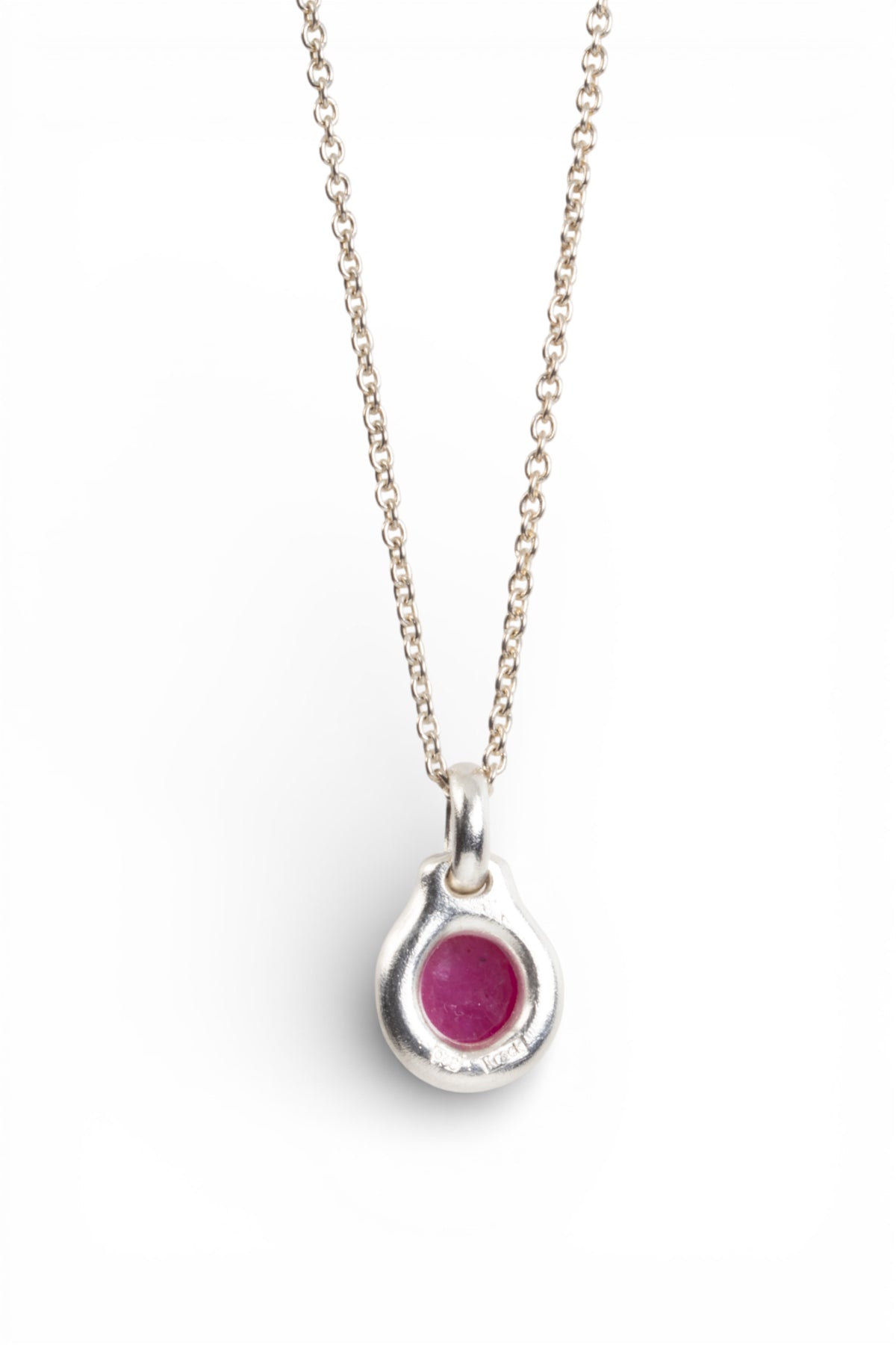 Rubin-Anhänger aus 925 Silber mit Goldfassung - Bundle mit Kette - Goldschmiede Krack - Trauringe & Unikatschmuck aus Deidesheim