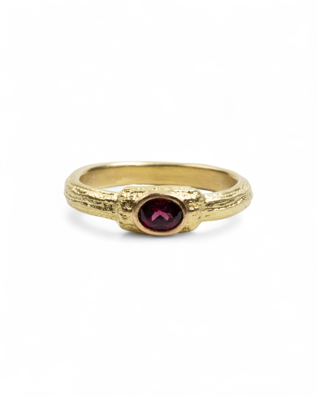 Zierlicher 750 Gelbgold Ring mit Rhodolit (0,41 ct) - Goldschmiede Krack