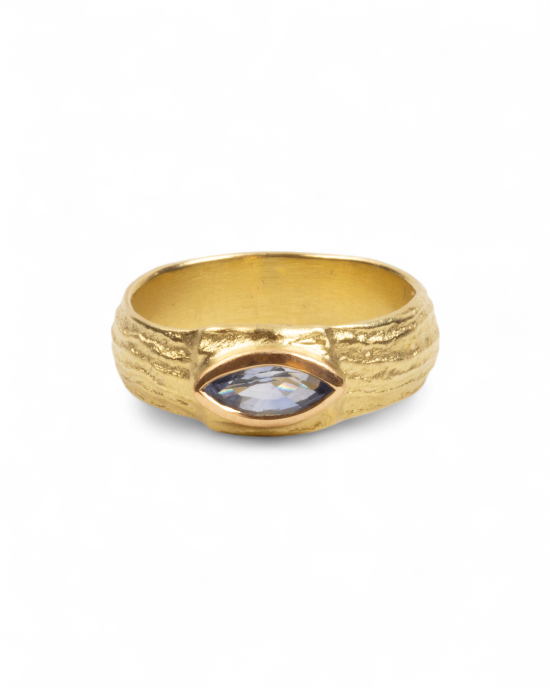 750 Gelbgold Ring mit blauem Navette-Saphir (0,77 ct) - Goldschmiede Krack