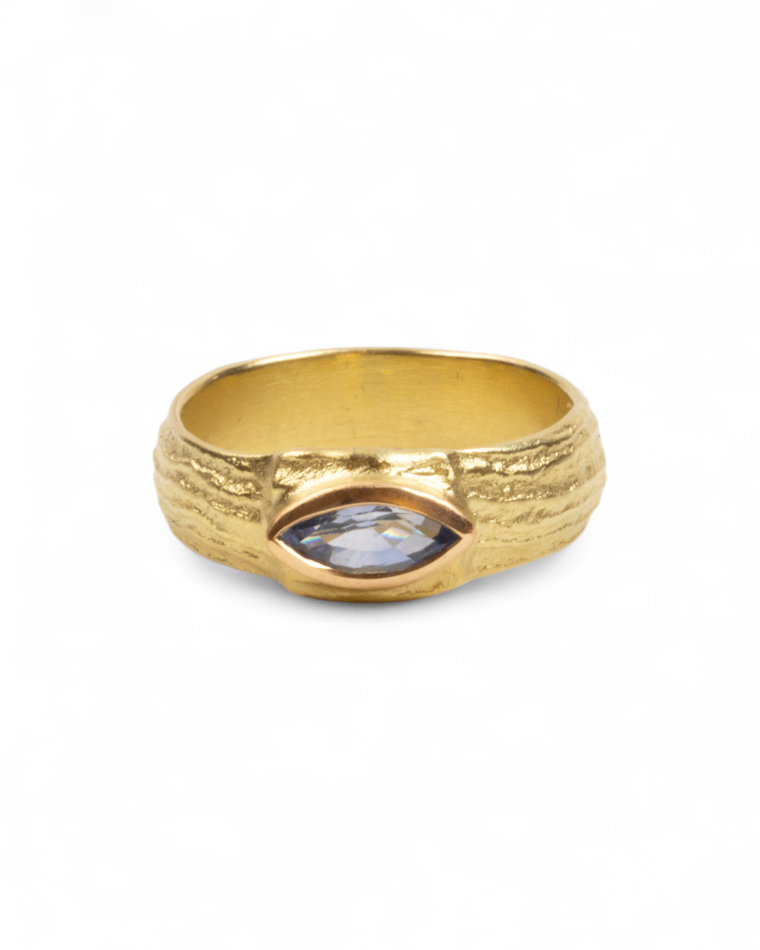 750 Gelbgold Ring mit blauem Navette-Saphir (0,77 ct) - Goldschmiede Krack