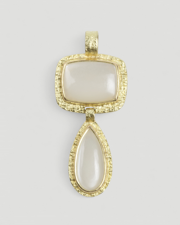 750 Gelbgold Anhänger mit zwei Mondsteinen (11,1 ct) - Goldschmiede Krack