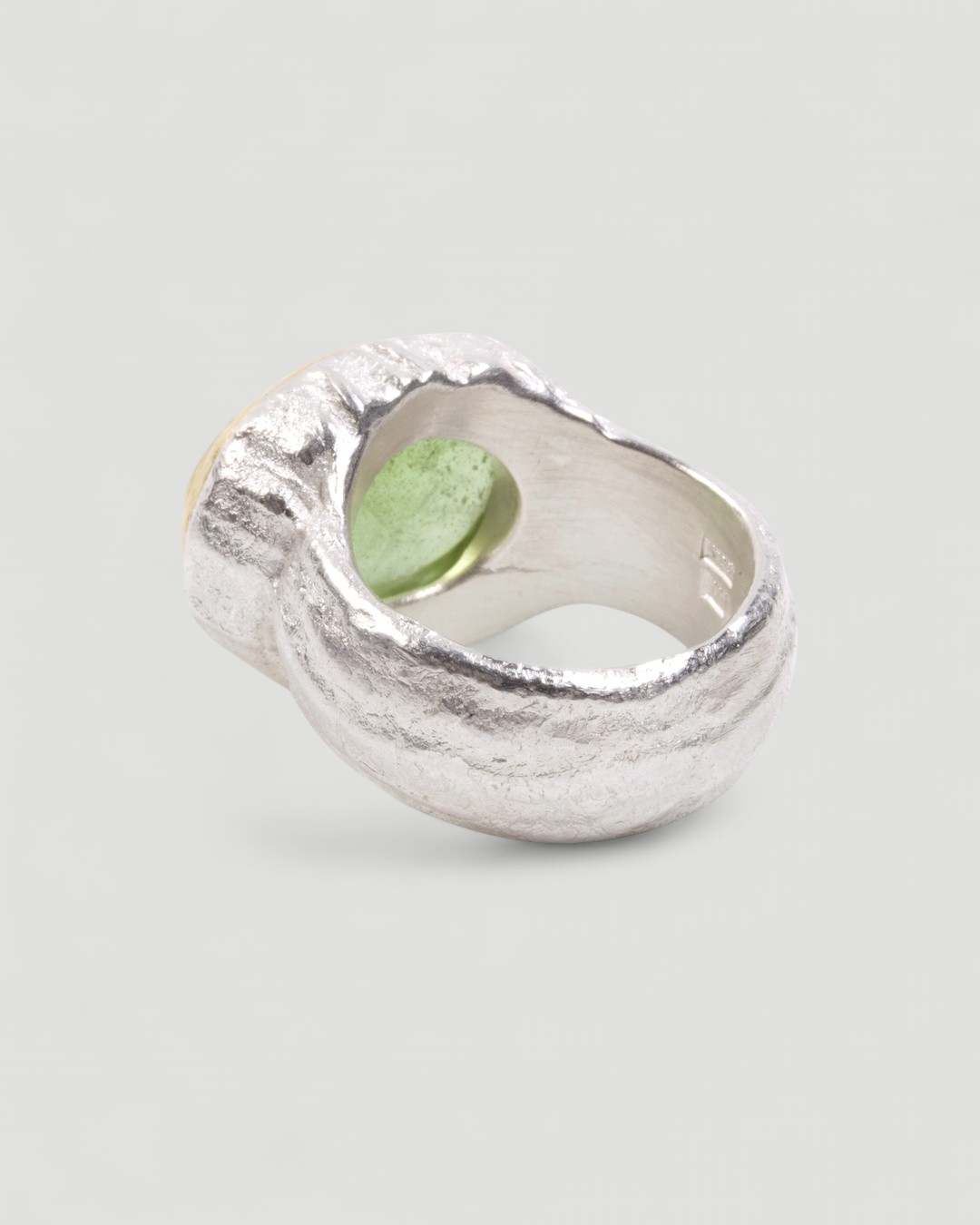 925 Silberring mit grünem Peridot (18,89 ct) und 999 Feingold-Fassung - Goldschmiede Krack