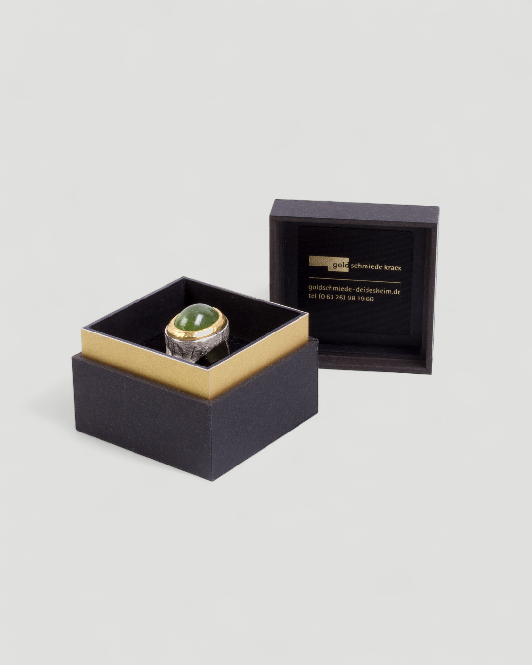925 Silberring mit grünem Peridot (18,89 ct) und 999 Feingold-Fassung - Goldschmiede Krack