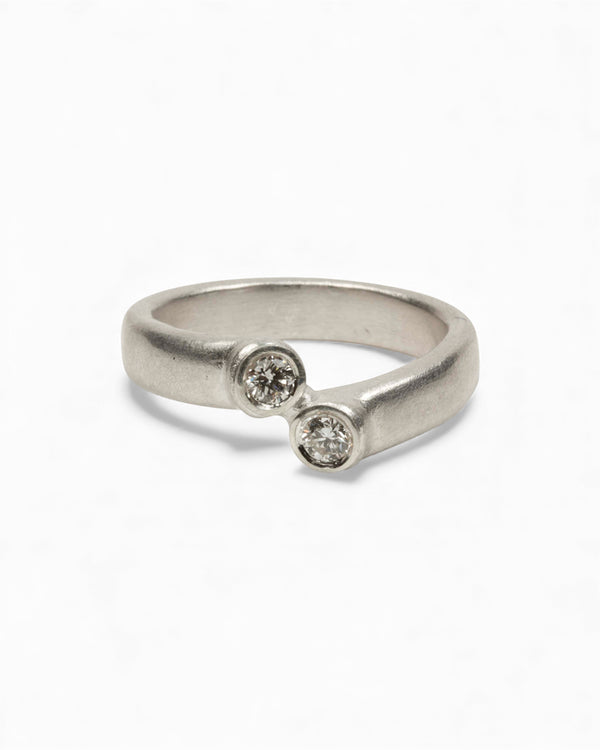 925 Silberring mit zwei weißen Brillanten (0.29 ct)