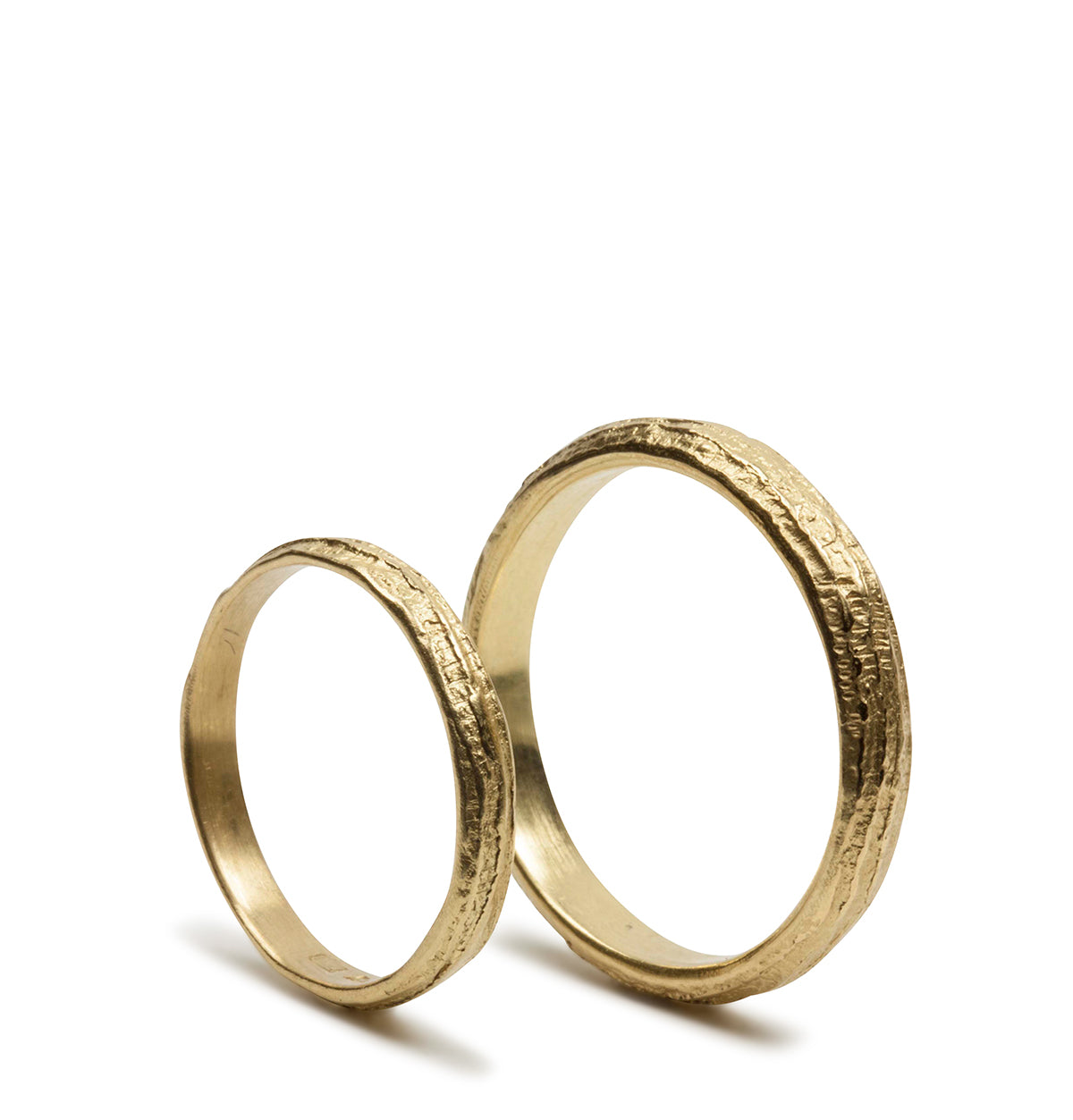 750 Gold Trauringe mit feiner Aststruktur