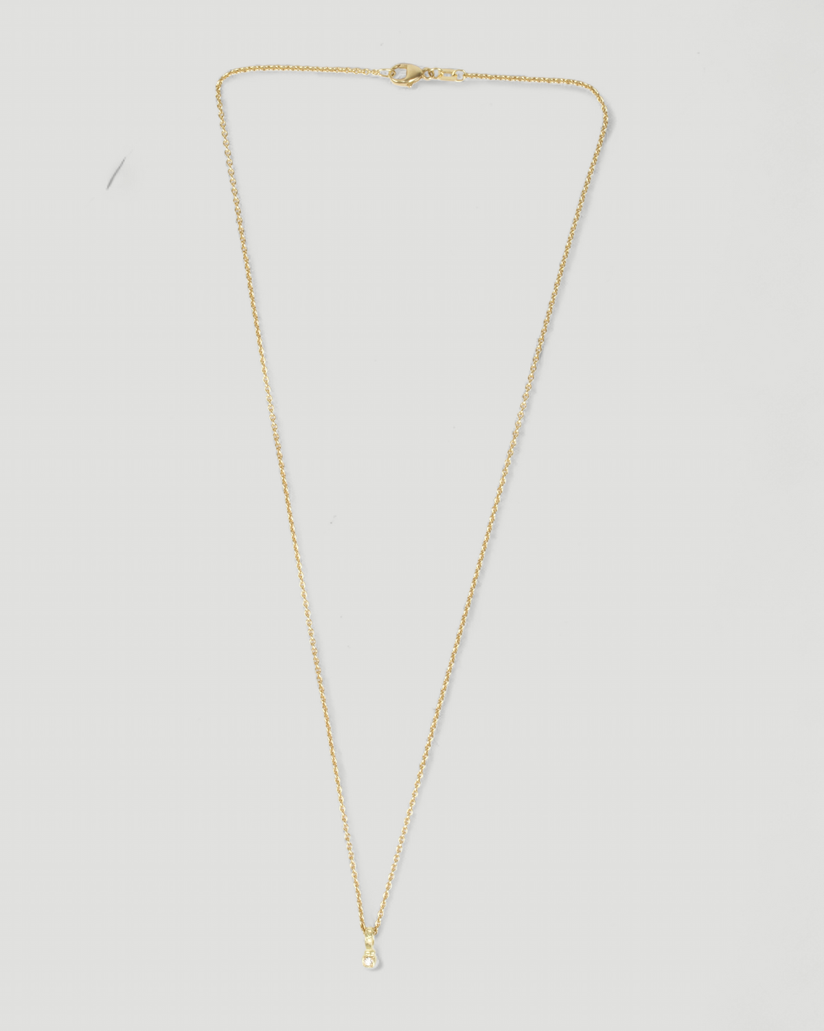 Zarter Würfelanhänger aus 750 Gold mit Lab Grown Diamant (0,02 ct), Ansicht 2