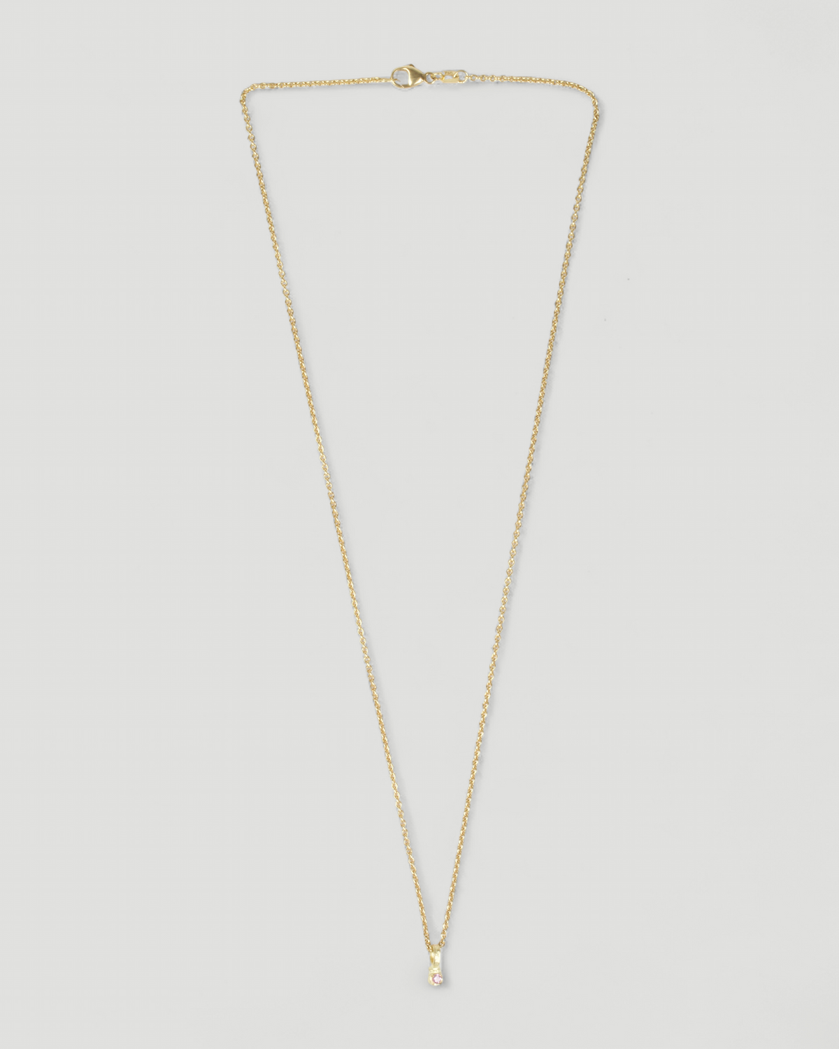 Zarter Würfelanhänger aus 750 Gold mit pinkem Saphir (0,03 ct), Ansicht 2