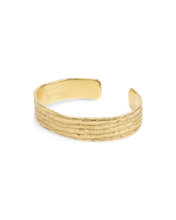 Armreif aus 750 Gold mit "Tarmac" Struktur - Goldschmiede Krack - Trauringe & Unikatschmuck aus Deidesheim