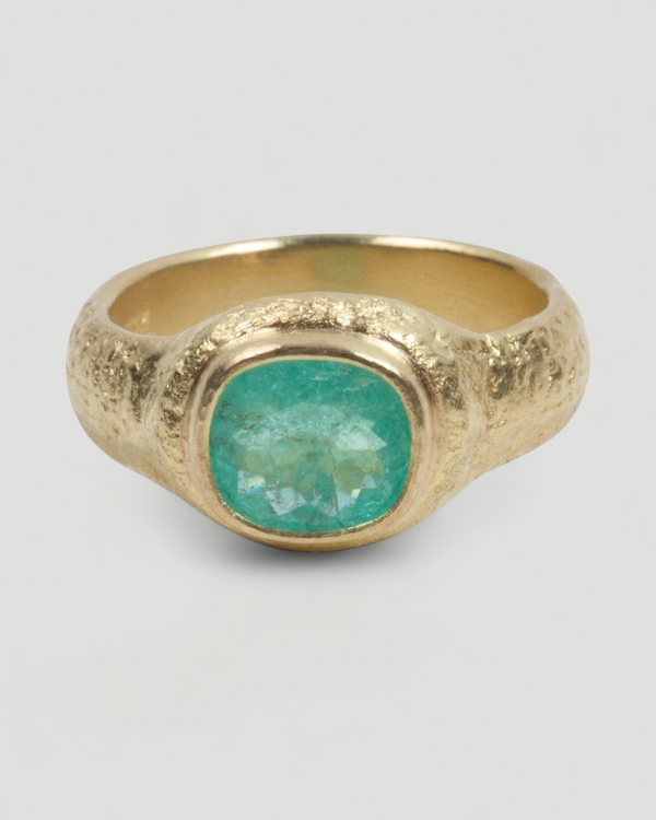 750er Goldring mit Swimmingpool-blauem Paraiba (1,91 ct)