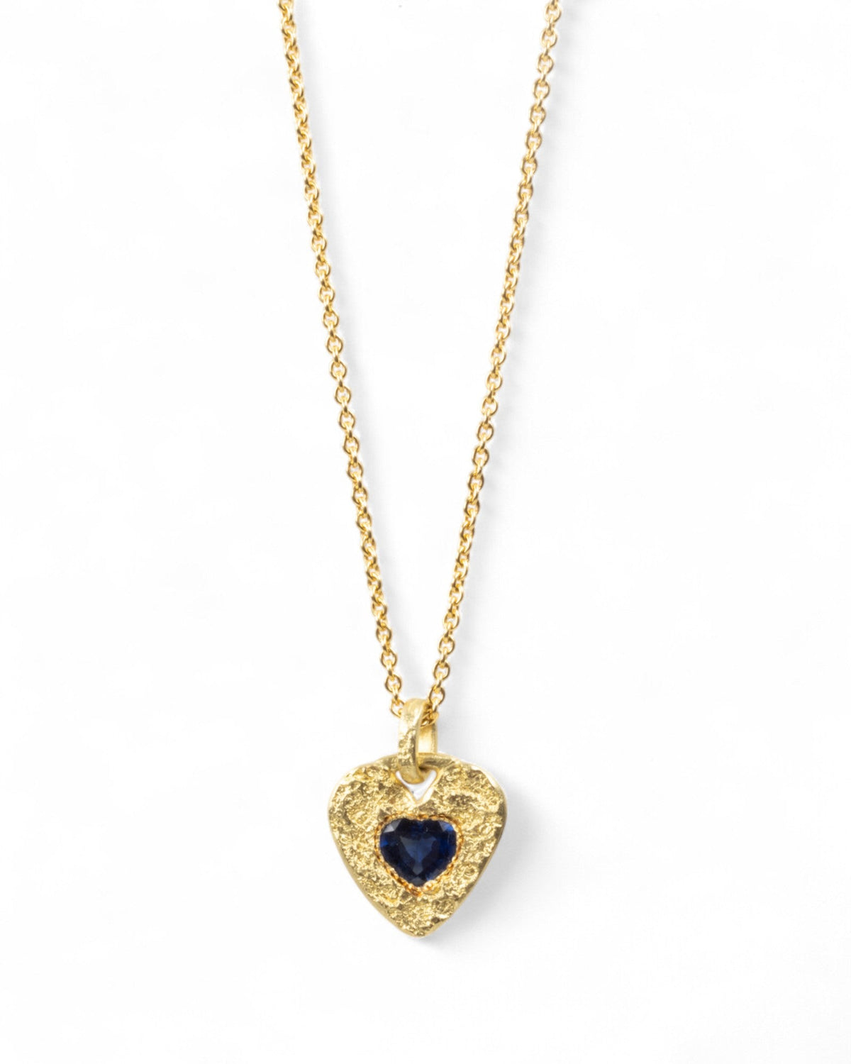750 Gold-Herzanhänger mit blauem Saphir (0.81 ct) mit 750 Goldkette - Goldschmiede Krack - Trauringe & Unikatschmuck aus Deidesheim
