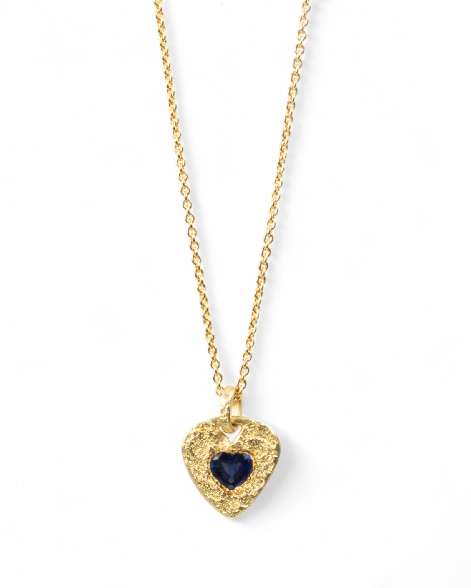 750 Gold-Herzanhänger mit blauem Saphir (0.81 ct) mit 750 Goldkette - Goldschmiede Krack - Trauringe & Unikatschmuck aus Deidesheim