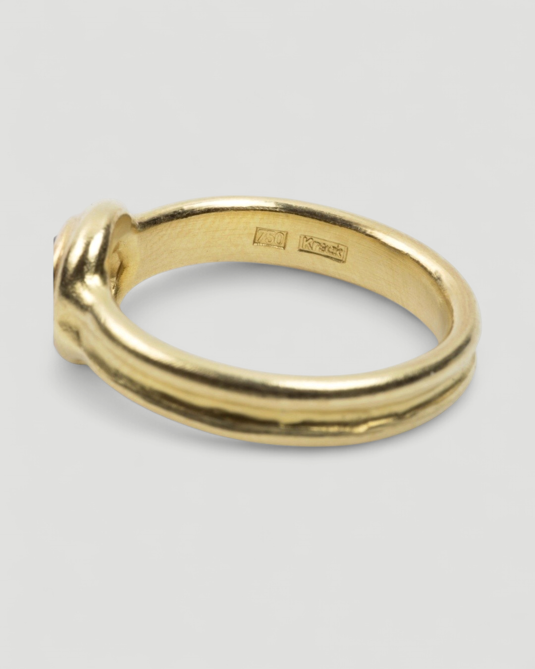 750 Goldring mit blauem Saphir (1.16 ct) - Goldschmiede Krack