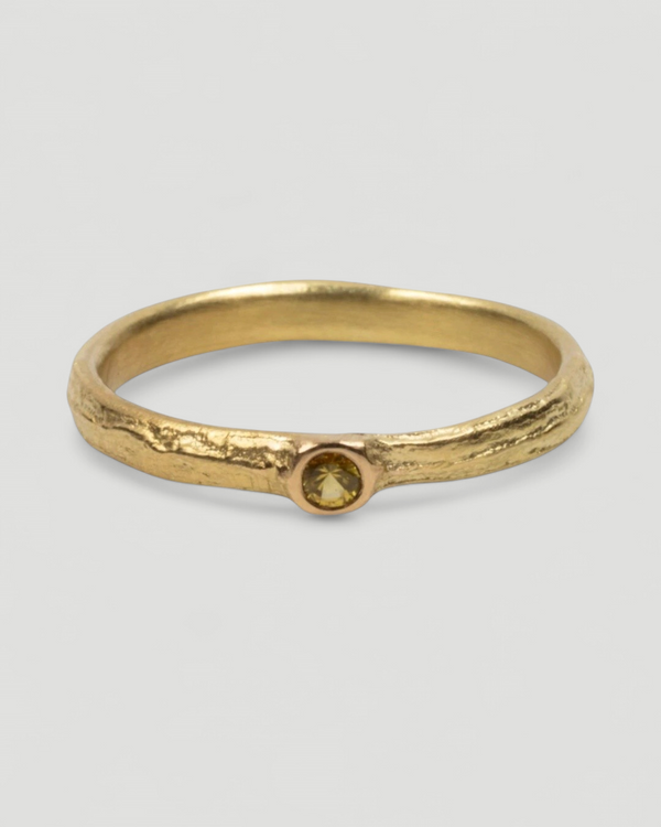 Zarter 750 Goldring mit gelben Saphir (0.055 ct) - Goldschmiede Krack