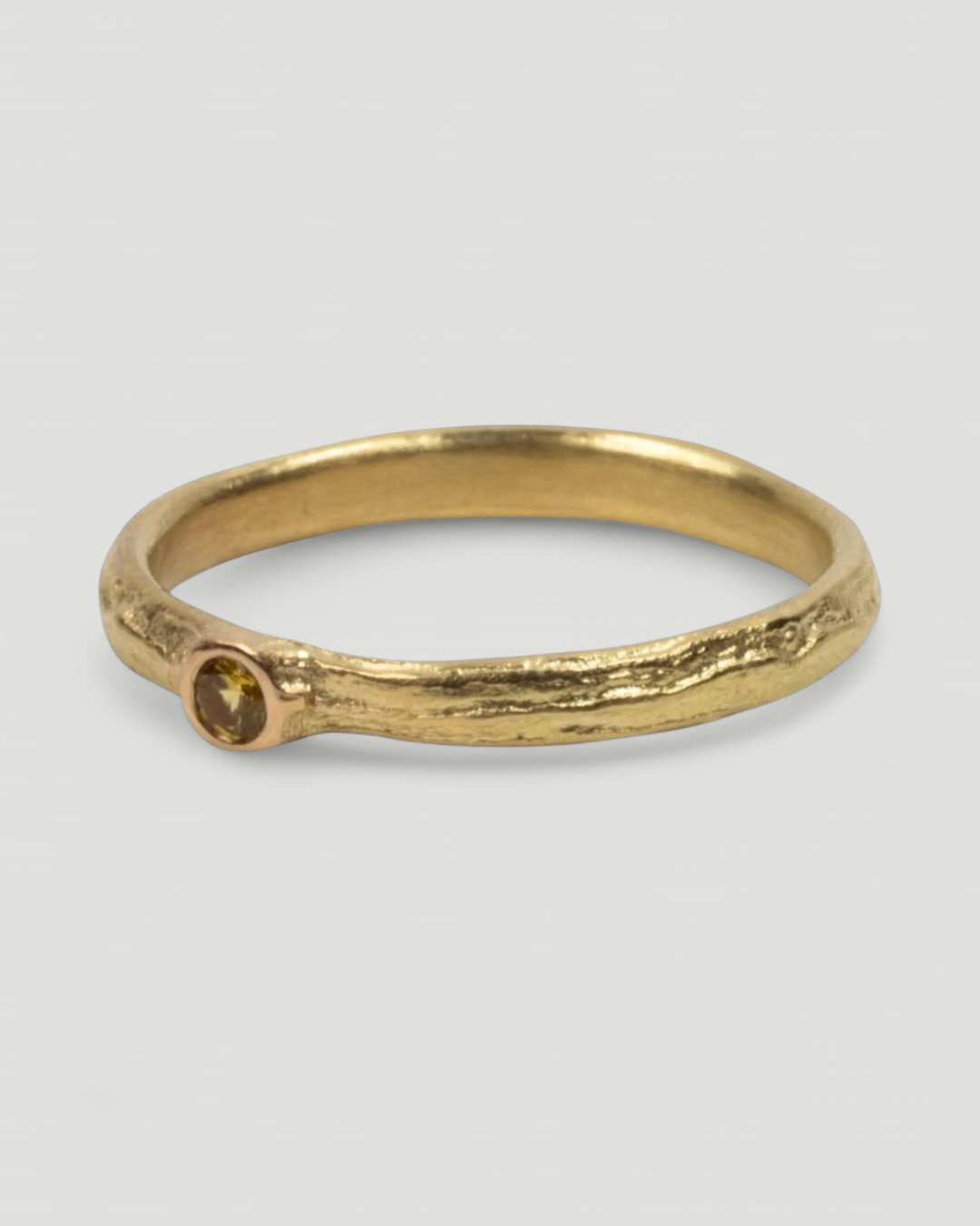 Zarter 750 Goldring mit gelben Saphir (0.055 ct) - Goldschmiede Krack