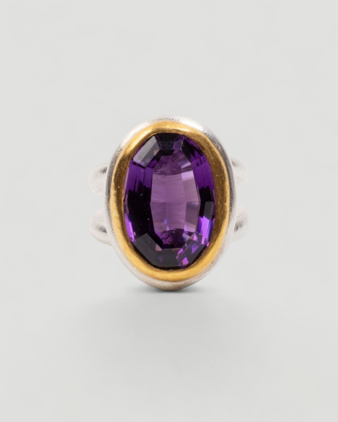 Amethyst-Ring in 925 Silber mit 999 Goldfassung - Goldschmiede Krack