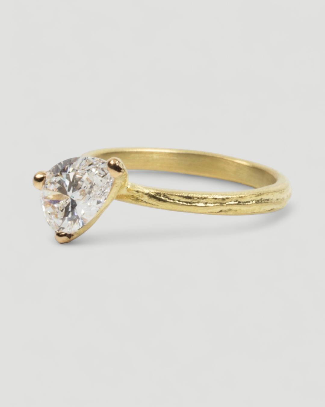750 Gold-Verlobungsring mit LGD Pear Brillant (1.30 ct) - Goldschmiede Krack