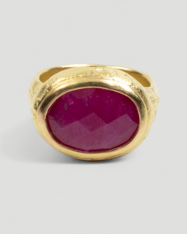 Wunderschöner 750 Goldring mit facettiertem Rubin (7.34 ct) - Unikat - Goldschmiede Krack