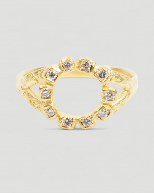 Zarter Kreis-Ring aus 750 Gold mit Brillanten (0.20 ct)