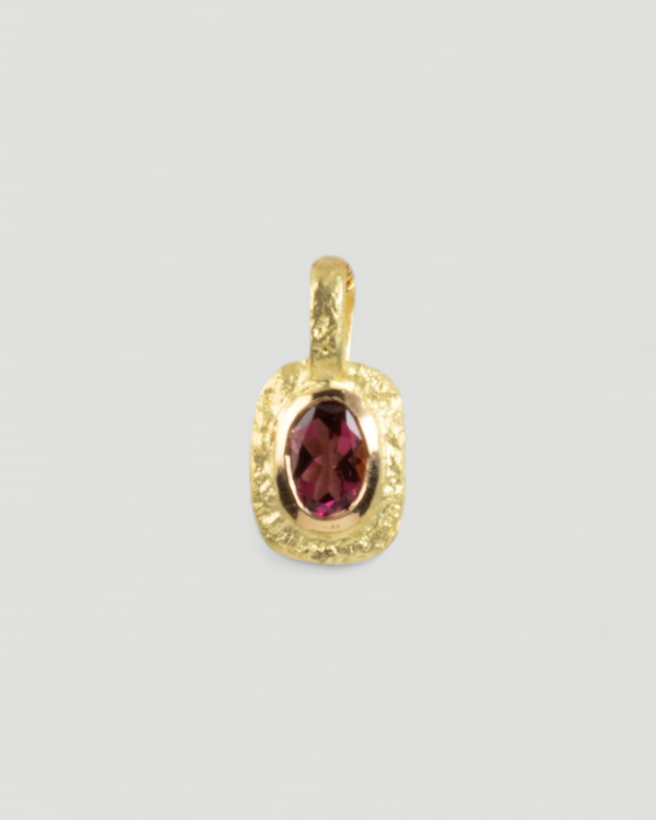 Organisch-eckiger 750 Goldanhänger mit rotem Turmalin (0.69 ct)