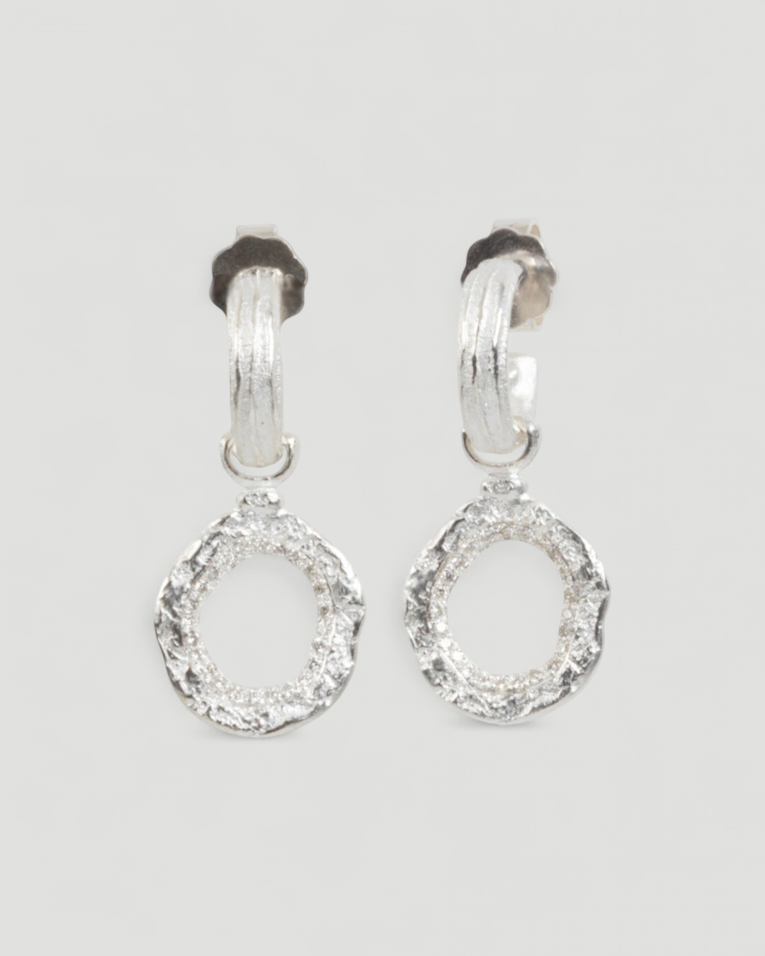 Bark-Creolen aus 925 Silber mit abnehmbaren Brillantanhängern (0,20 ct) - Goldschmiede Krack