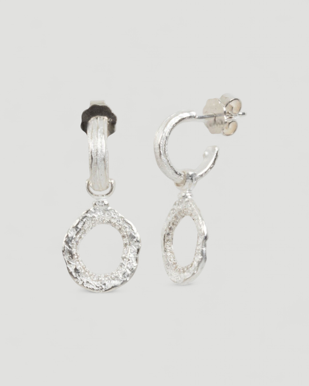 Bark-Creolen aus 925 Silber mit abnehmbaren Brillantanhängern (0,20 ct) - Goldschmiede Krack